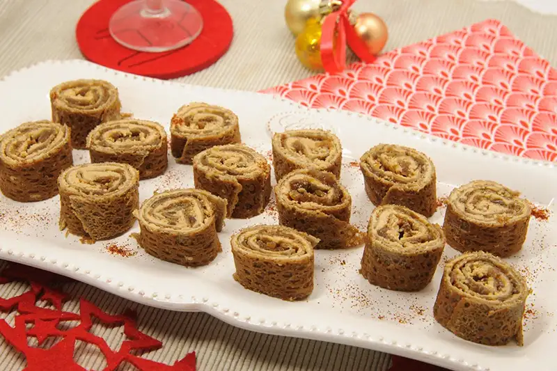 Rouleaux de crêpe en amuse-bouche