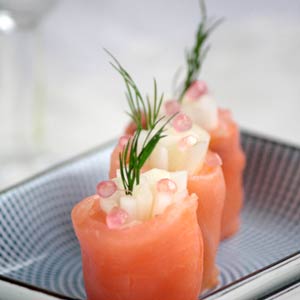 Maki de saumon au fenouil, pomme et citron caviar de By acb 4 You