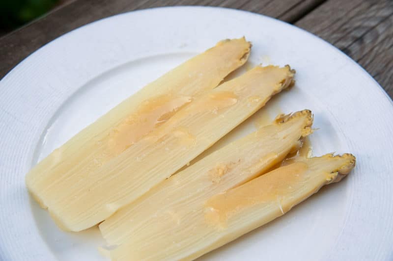 Grosses asperges blanches