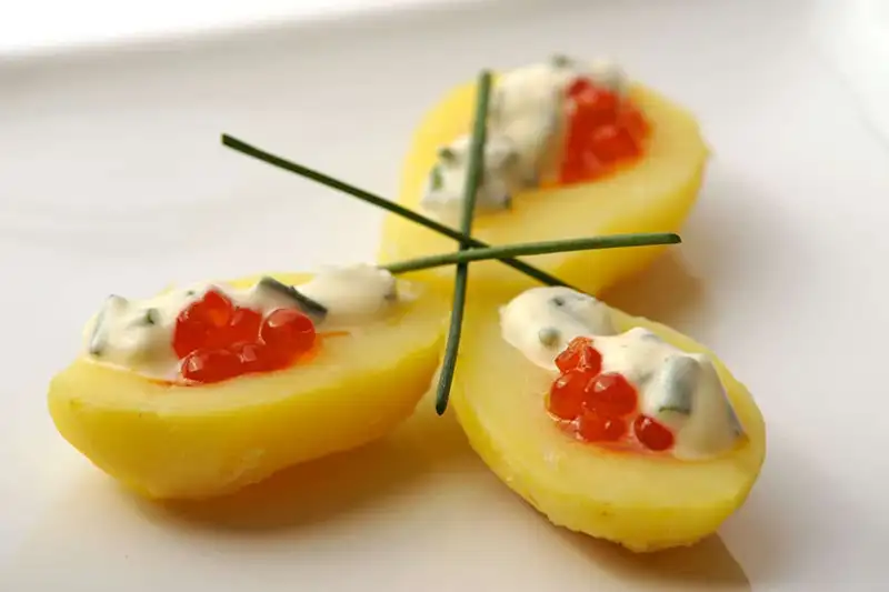 Des canapés de pommes de terre