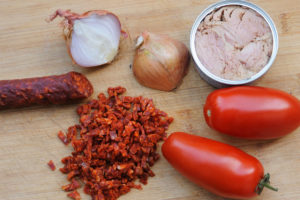 Les ingrédients du thon en boîte au chorizo