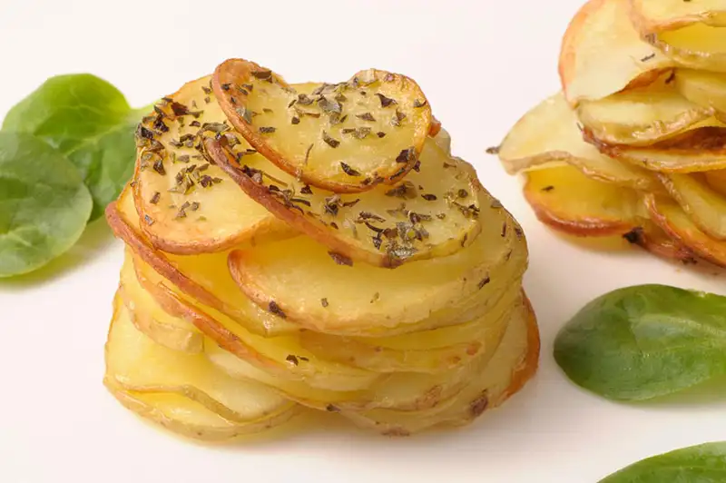 Millefeuilles de pommes de terre nouvelles