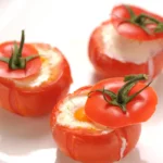 œufs cocotte en tomate au four