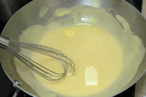 Monter la béarnaise au beurre