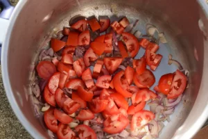 Ajouter les tomates
