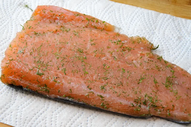 Le saumon gravlax terminé