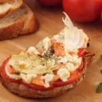 Recette de tartine au saumon fumé et au fenouil