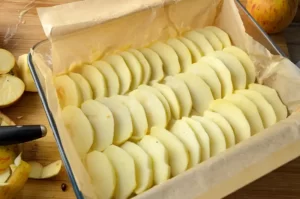 Les tranches de pommes bien rangées