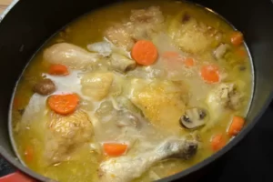 La recette de blanquette de poulet prête à servir