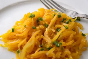 La recette de spaghettis de courge longue de Nice