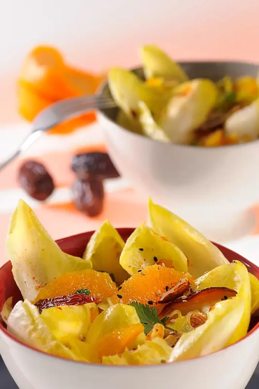 Salade d'endive à l'orange et aux dattes