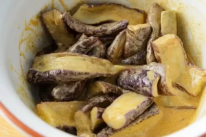 La marinade de l'aubergine chinoise