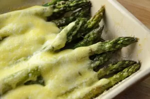 Recette d'asperges vertes gratinées