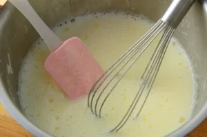 L'épaississement de la crème sur feu doux