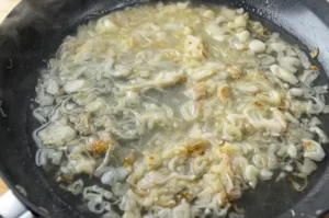 La cuisson de l'échalote