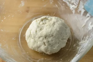 Laisser reposer la pâte à gyoza